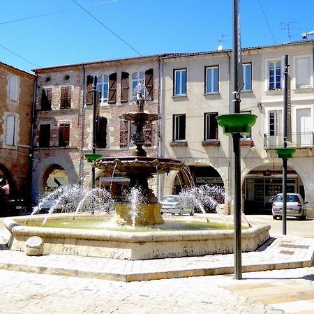 Appartement Catharina Villeneuve-sur-Lot Bagian luar foto